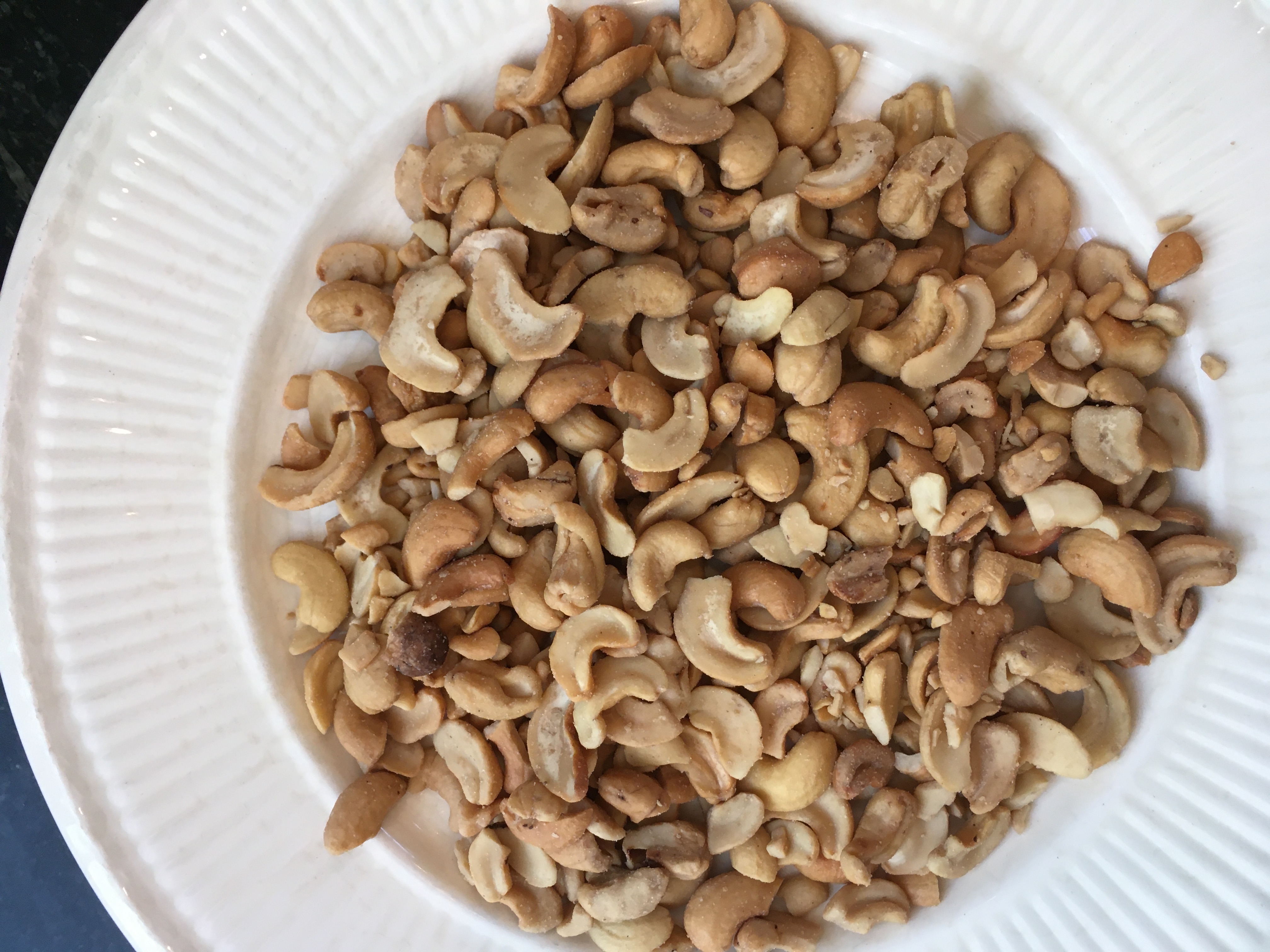 PLANTERS partial cashews, halves, and pieces